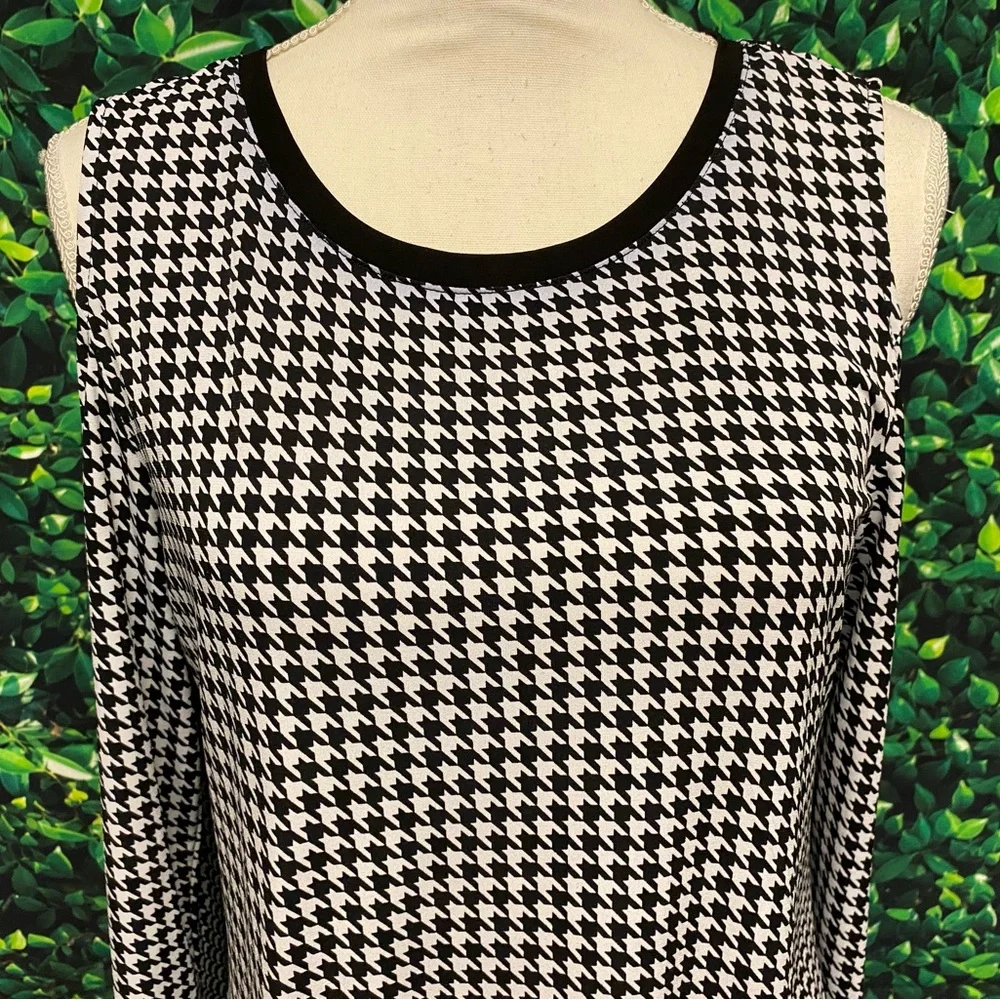 Michael Kors Cold Shoulder Black and White Houndstooth Dress Size Medium